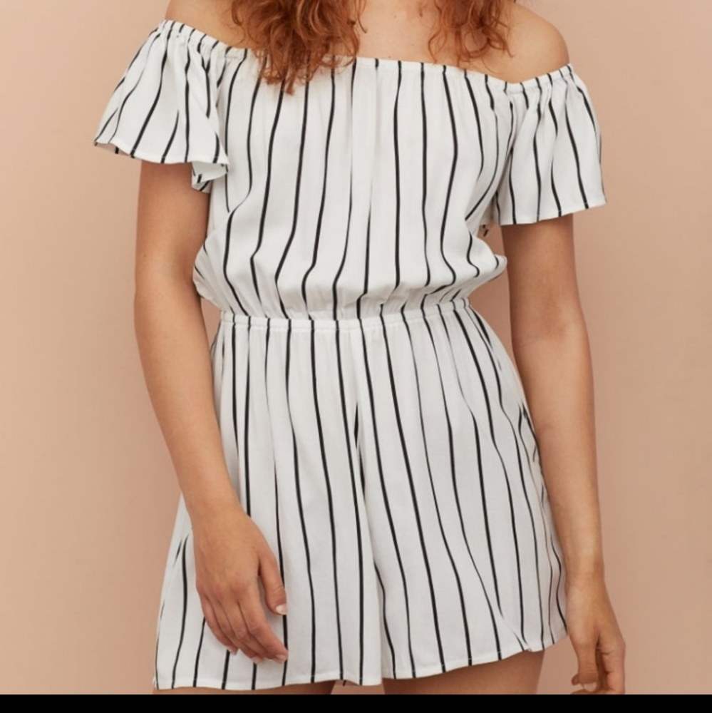 H&M Off Shoulder Jumpsuit Romper Black White Striped Size 8